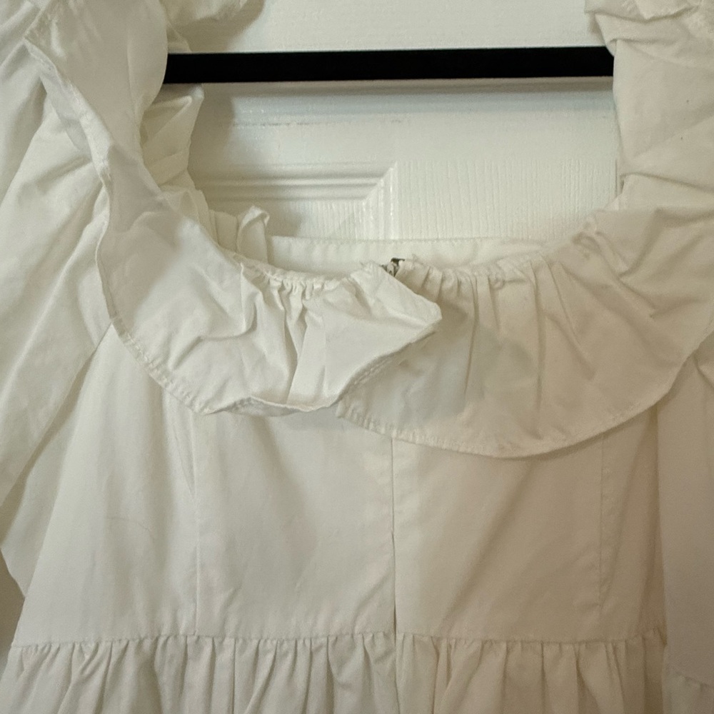 Moodie Cream Ruffled Blouse - Picture 6 of 8